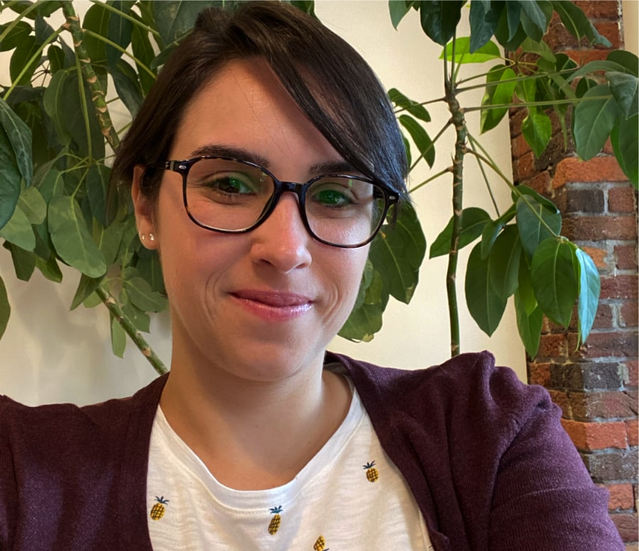 Headshot Image of Livia Bandeira