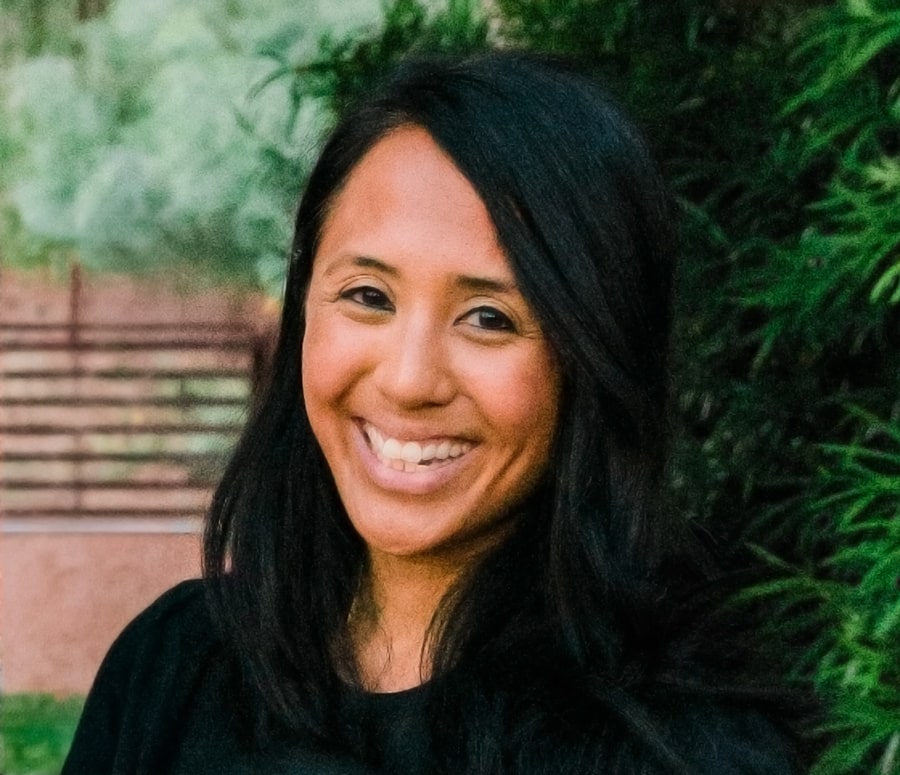 Headshot Image of Stephanie Todd